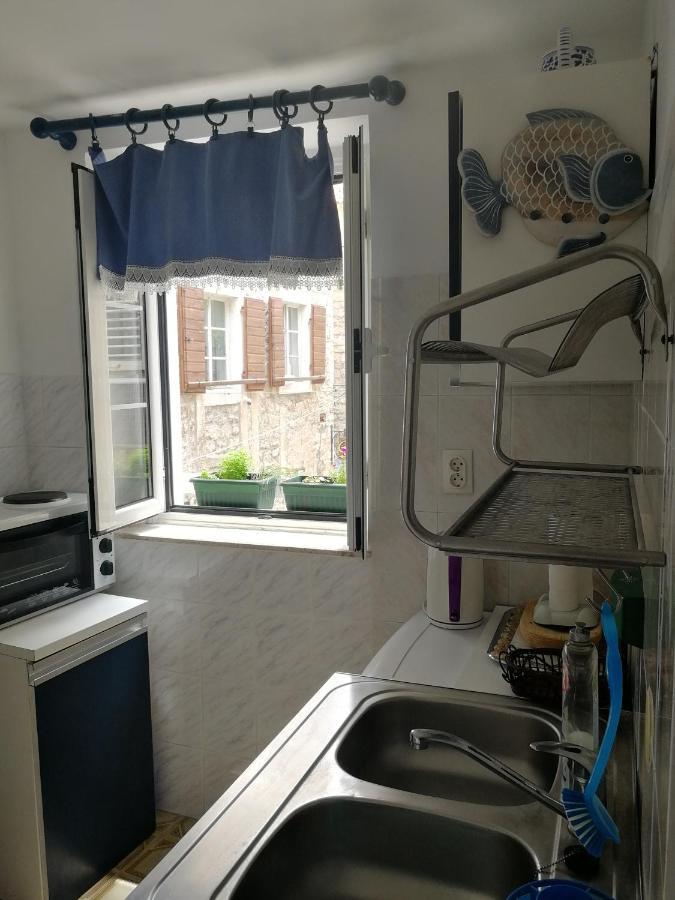 Guesthouse Bogdanovic บุดวา ภายนอก รูปภาพ