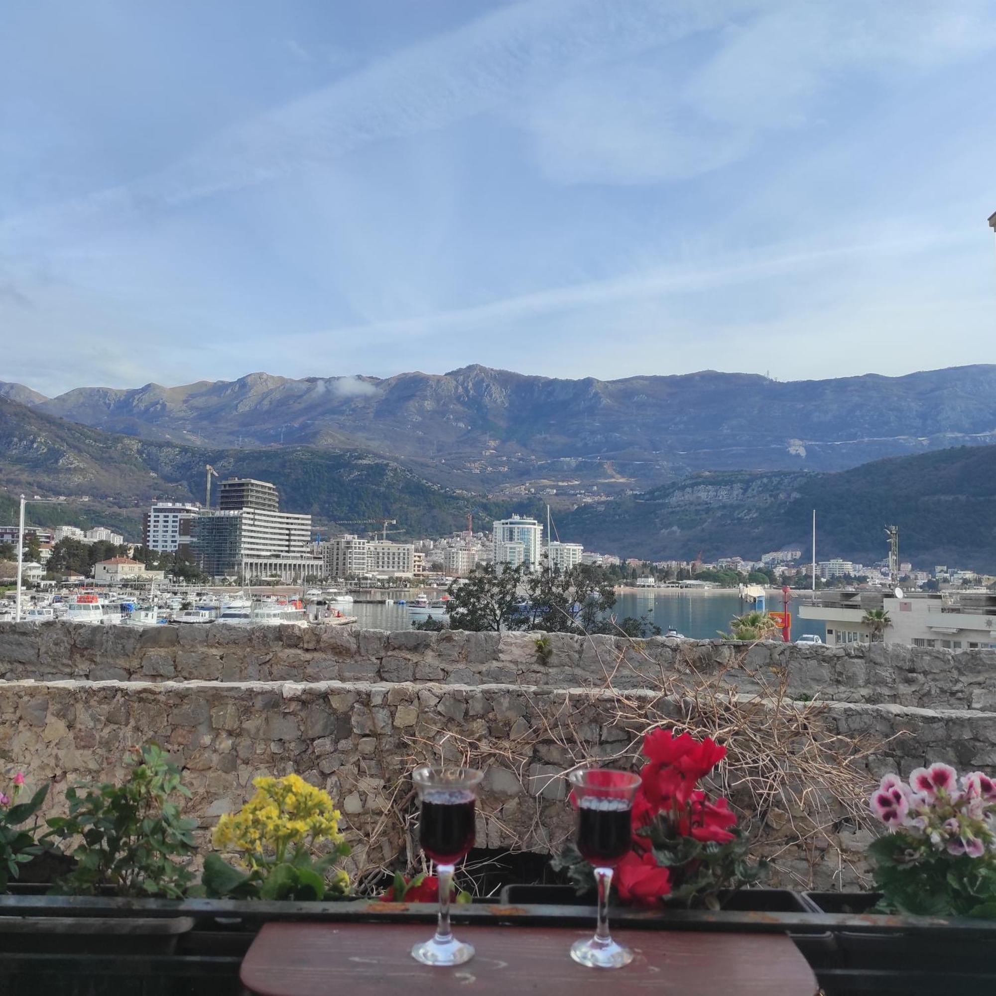 Guesthouse Bogdanovic บุดวา ภายนอก รูปภาพ