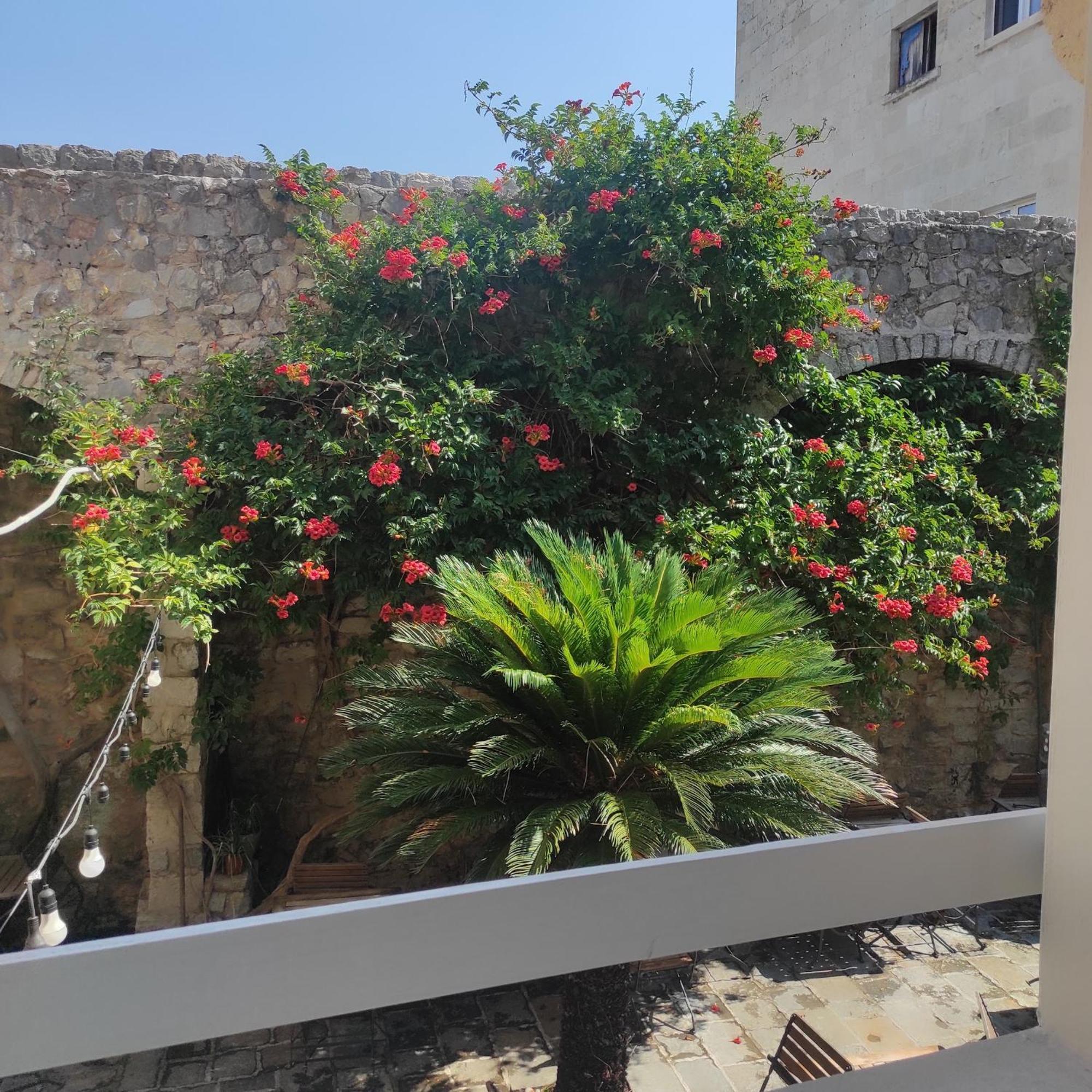 Guesthouse Bogdanovic บุดวา ภายนอก รูปภาพ